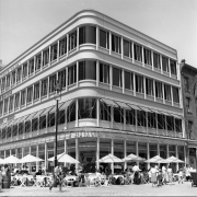 BySouthStSeaport1983001