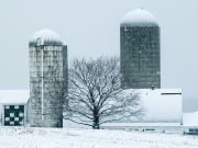 Hanover-Farm-in-Snow